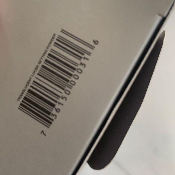 Laura mercier TRANSLUCENT
LOOSE SETTING POWDER
1 OZ. SEALED *FULL SIZE* - Picture 9 of 11